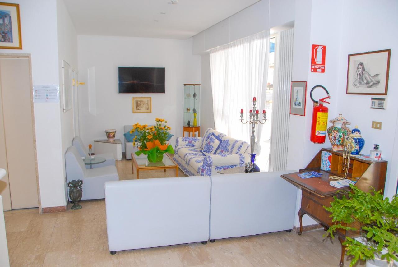 Hotel Marilonda Rimini Exteriér fotografie